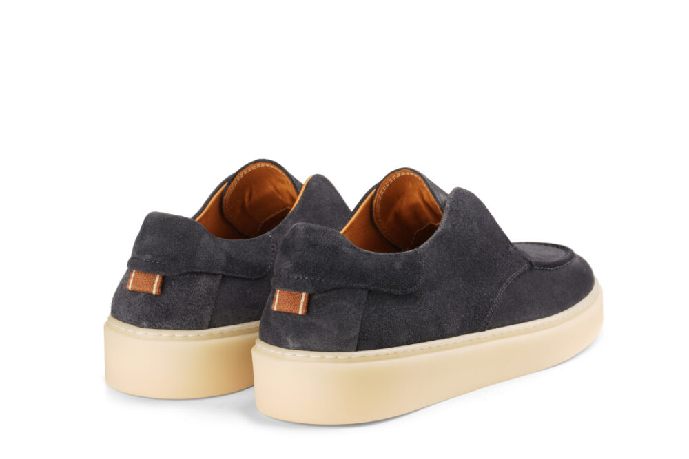sneakers blue 3